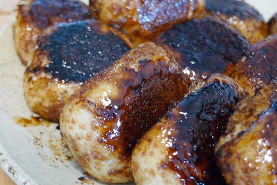 群馬名物B級グルメ 「焼きまんじゅう」